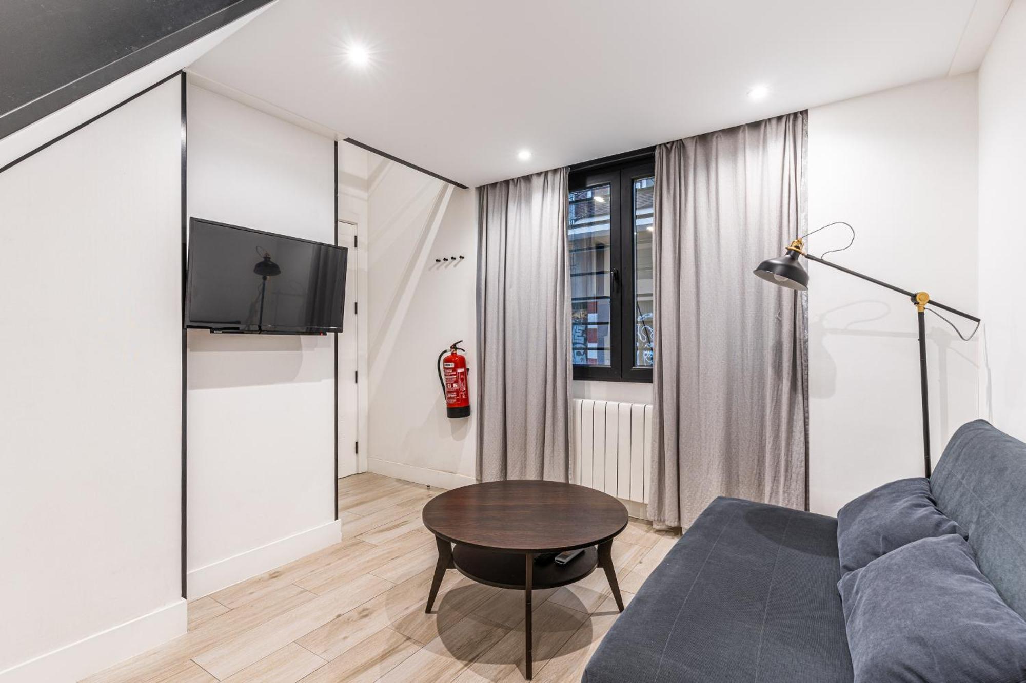 Cc Atocha Apartments Мадрид Экстерьер фото